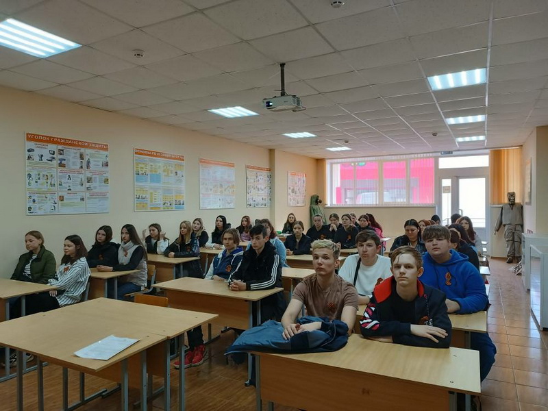 В канун празднования Великой Победы.