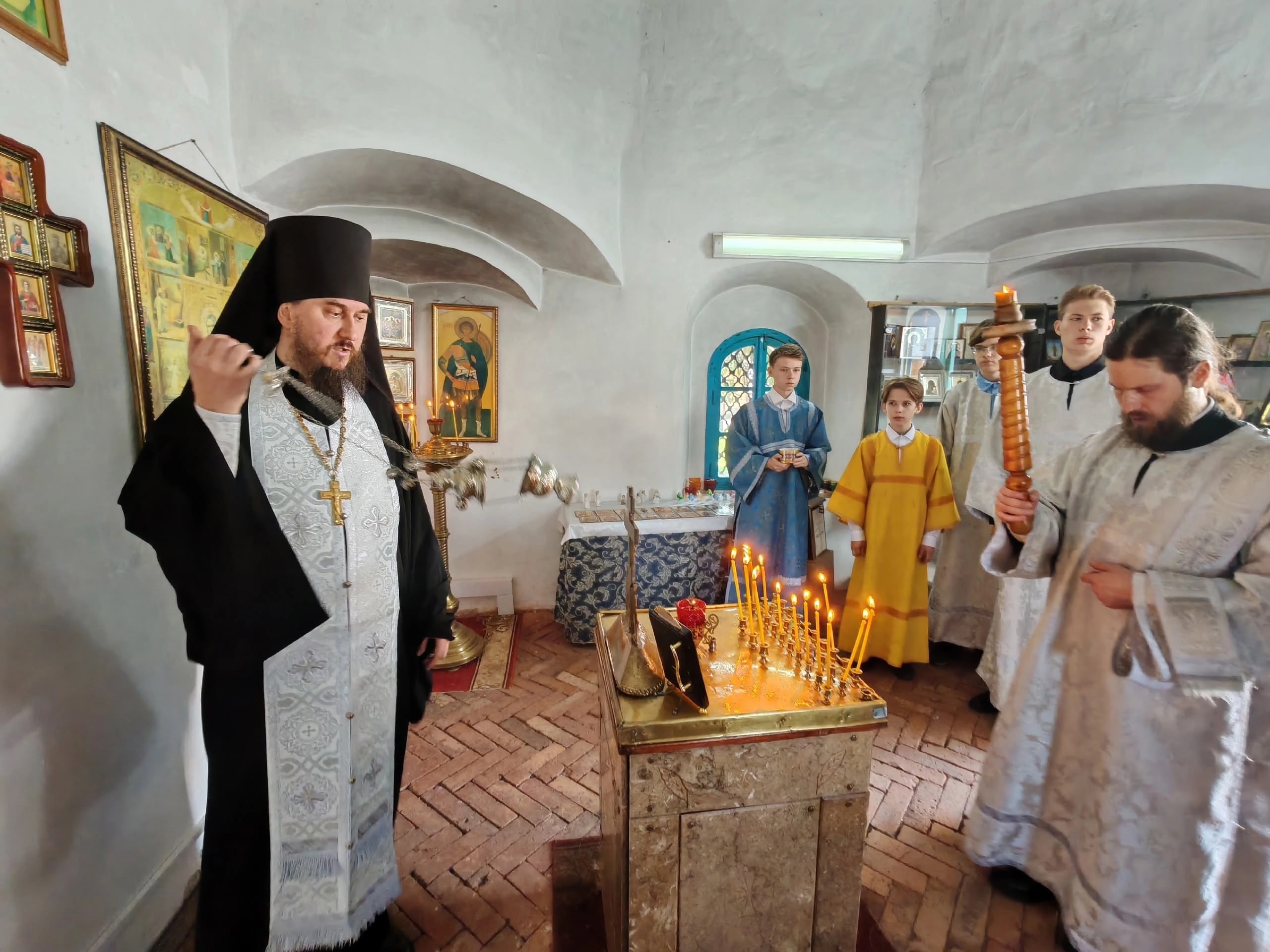 В Кинешме отслужили заупокойную литию по землякам, павшим в боях с поляками во время польско-литовской интервенции 1609 года.